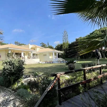 Azaleas - Private Pool - 12 Guests -